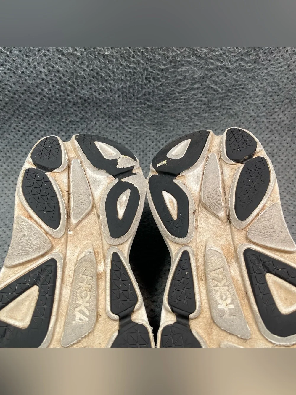 Hoka One One hoka one